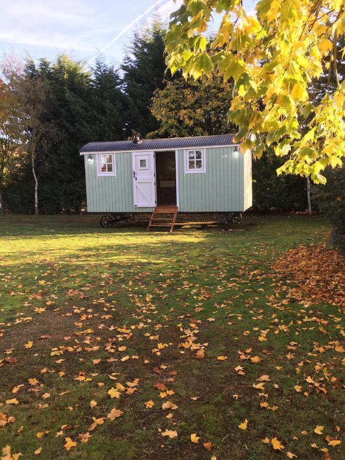 Jasmine The Shepherd Hut Удхол Спа Екстериор снимка